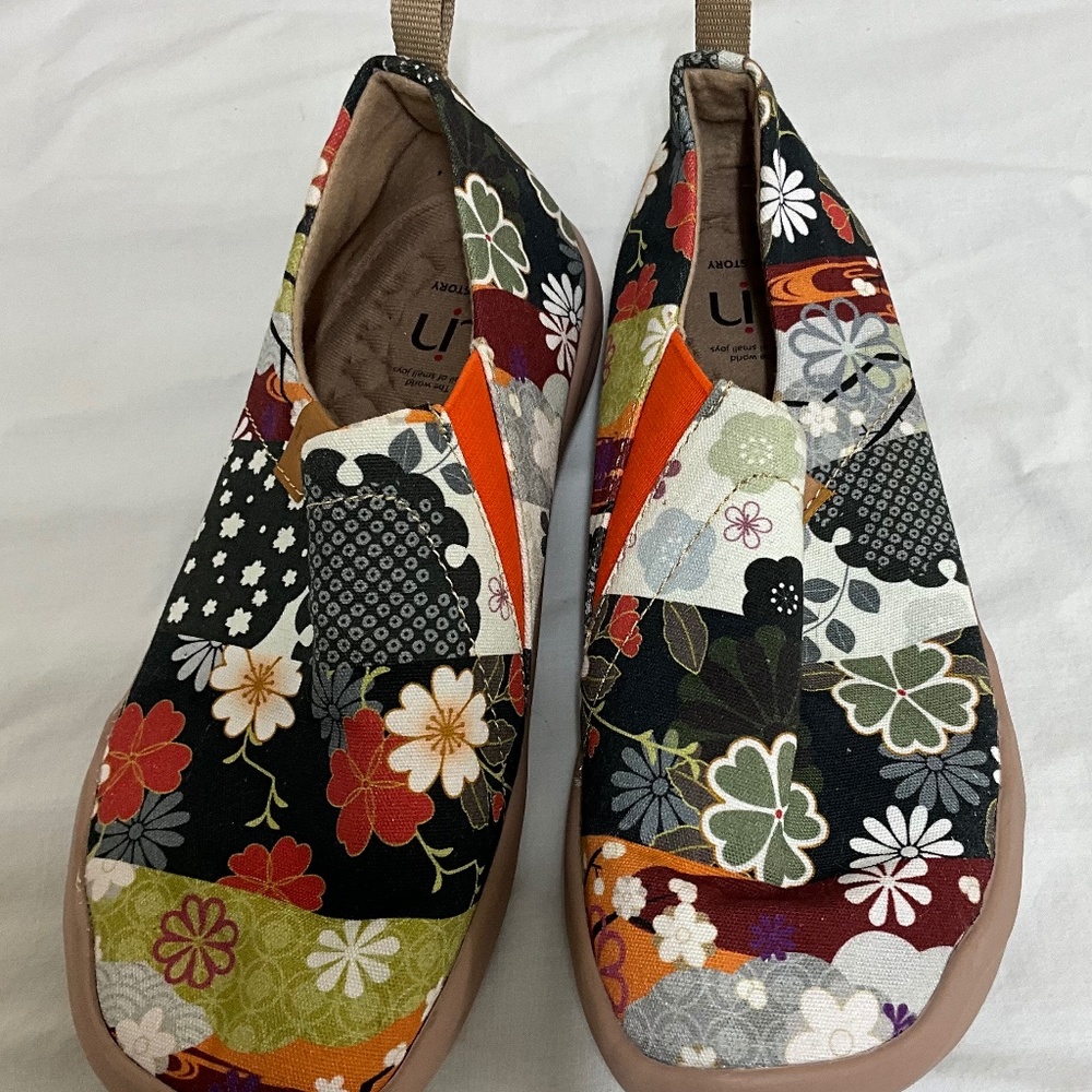 Very cute, nwot, colorful, loafer type shoe. Funky wild colorful